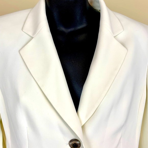 NWT Kasper Ivory Career blazer , Size 6P - Picture 2 of 8